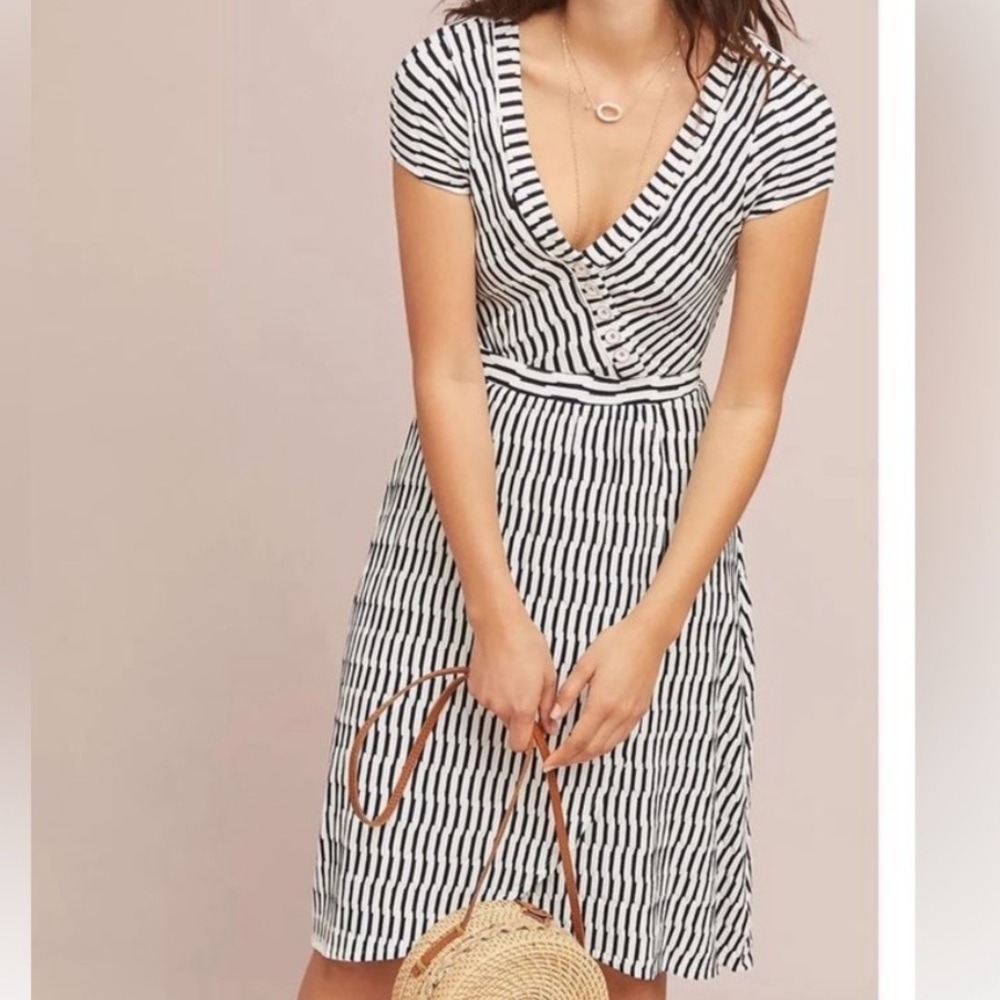 S Anthropologie Maeve Paladino Black & White Striped Faux Wrap V‑Neck Midi Dress